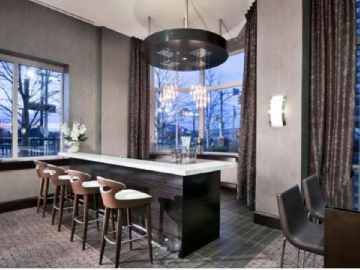 Bluebird Suites Near Newport Centre Τζέρσεϊ Εξωτερικό φωτογραφία